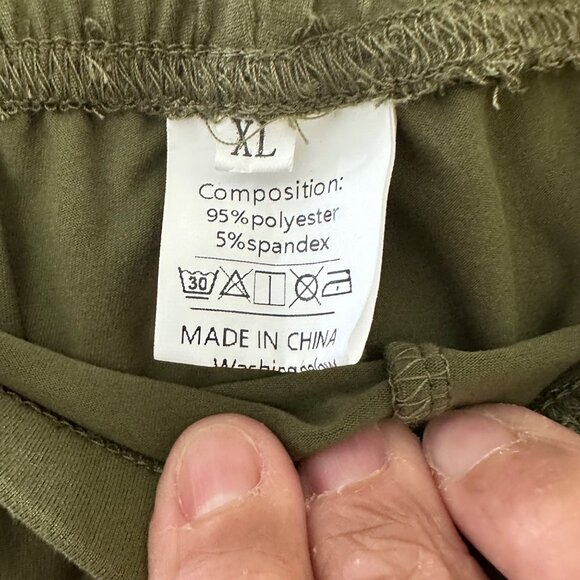 Olive Green V-Neck T-Shirt & Shorts Set XL 95% Polyester 5% Spandex Lightweight - Picture 3 of 6